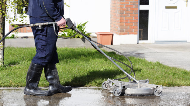 concrete pressure washing